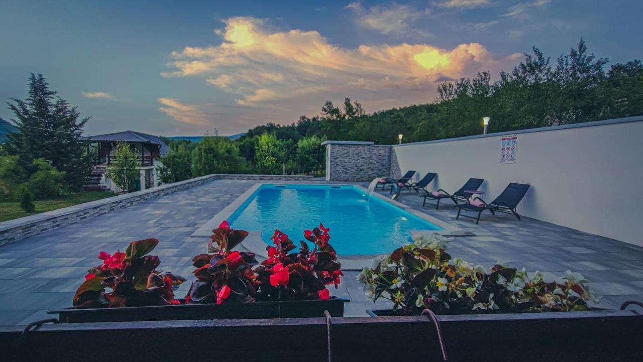 Holiday Home Emir Racic Luaran gambar